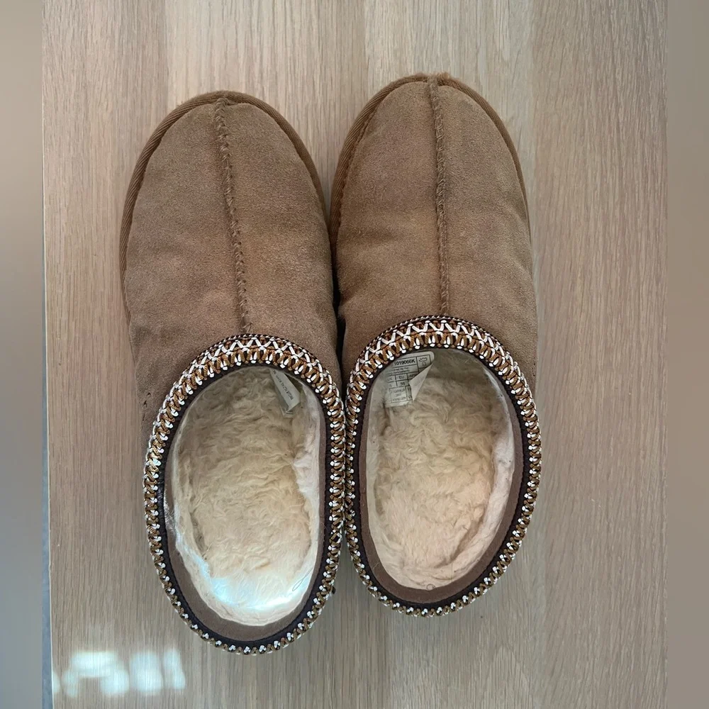 UGG Tasman Slippers - Picture 4 of 8